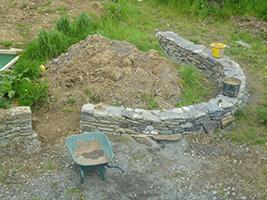8-Day Course rising wall